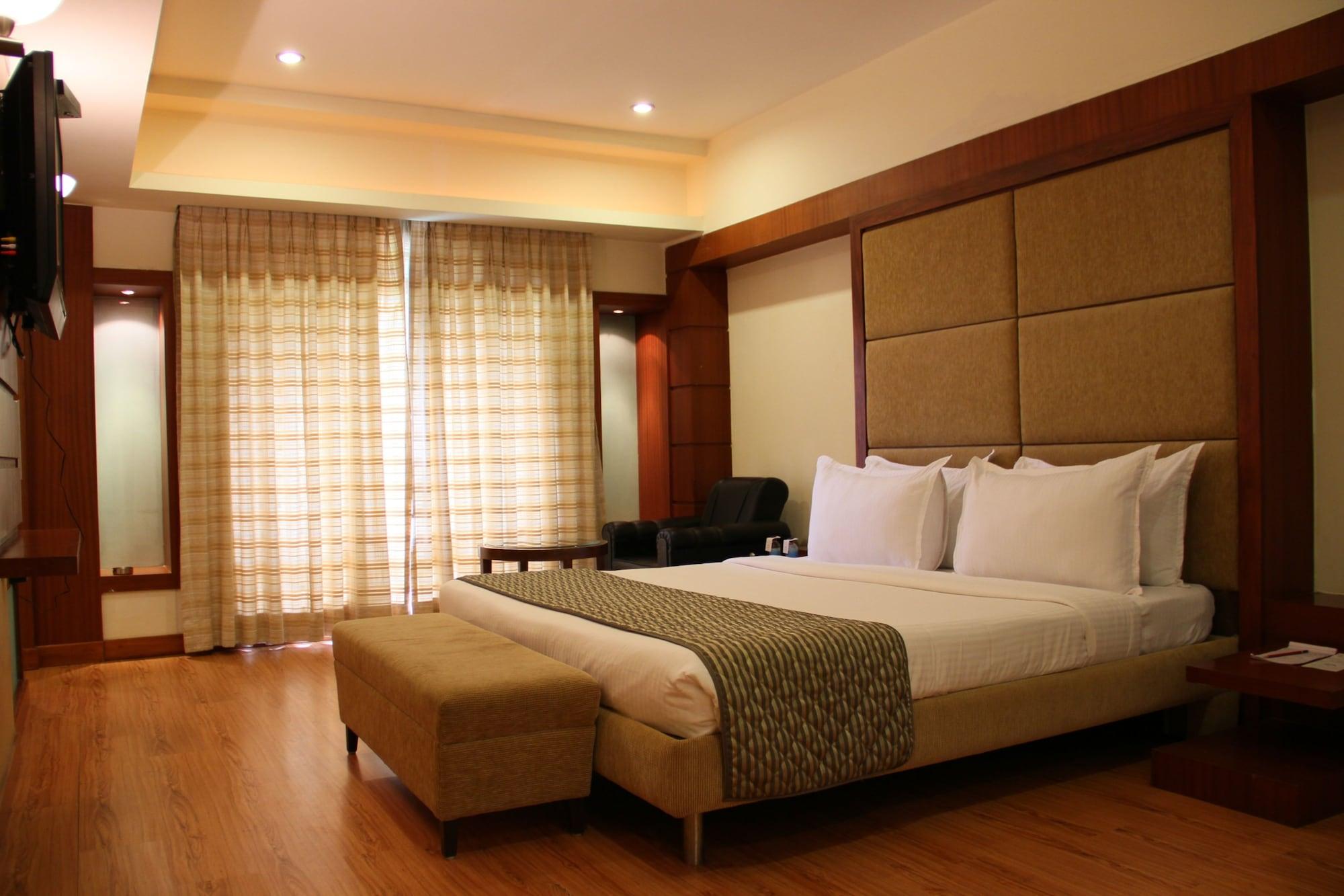 Cambay Sapphire, Gandhinagar Hotel Exterior foto
