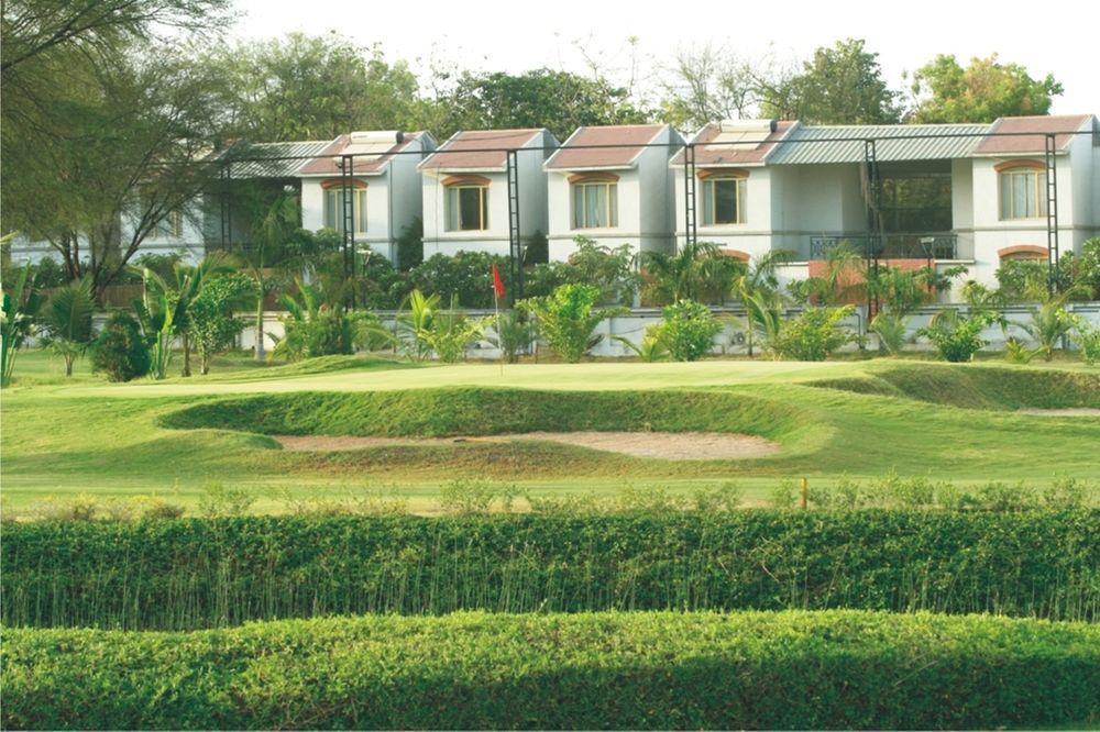 Cambay Sapphire, Gandhinagar Hotel Exterior foto