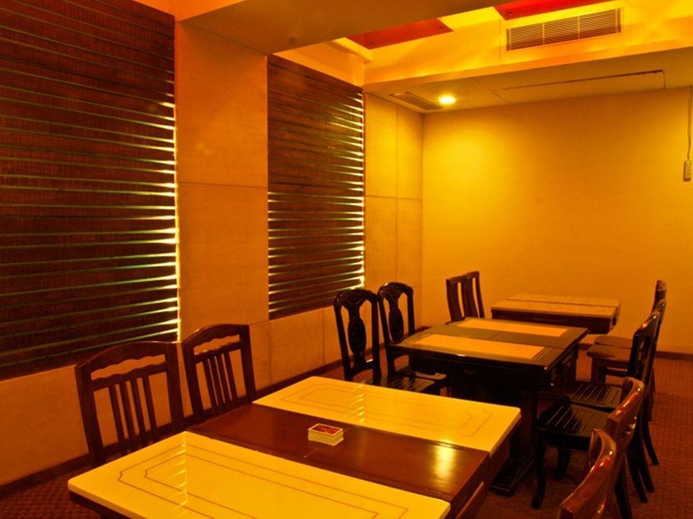 Cambay Sapphire, Gandhinagar Hotel Restaurant foto