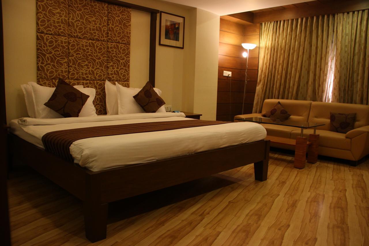 Cambay Sapphire, Gandhinagar Hotel Exterior foto
