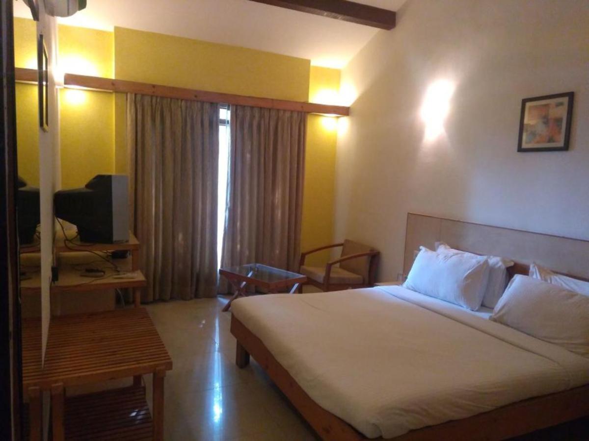 Cambay Sapphire, Gandhinagar Hotel Exterior foto