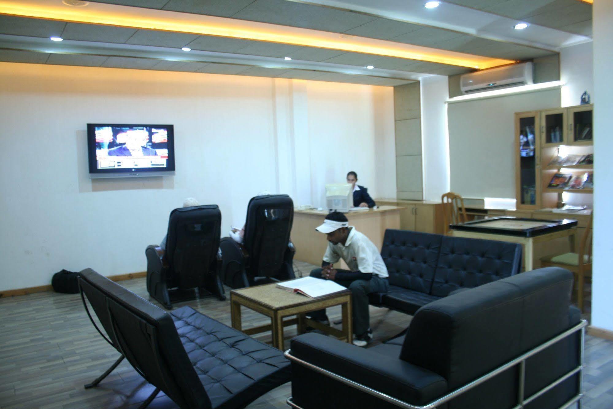 Cambay Sapphire, Gandhinagar Hotel Exterior foto